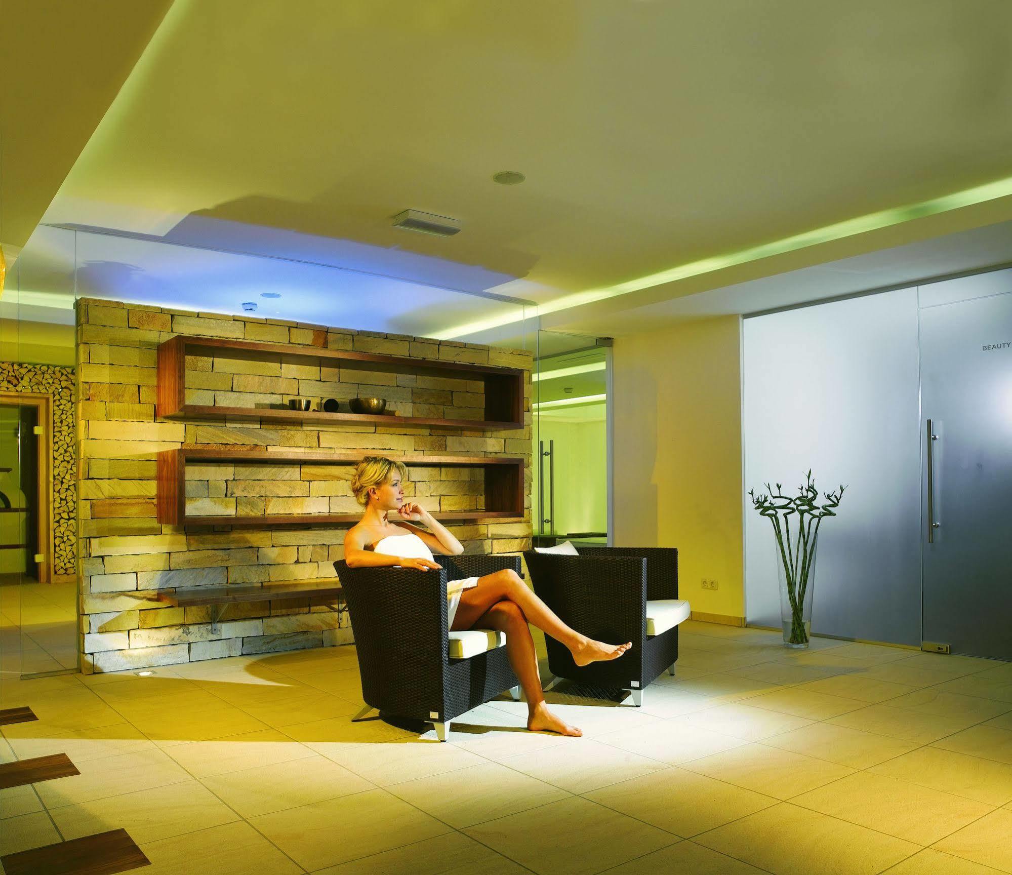 Hotel Romantica 4*